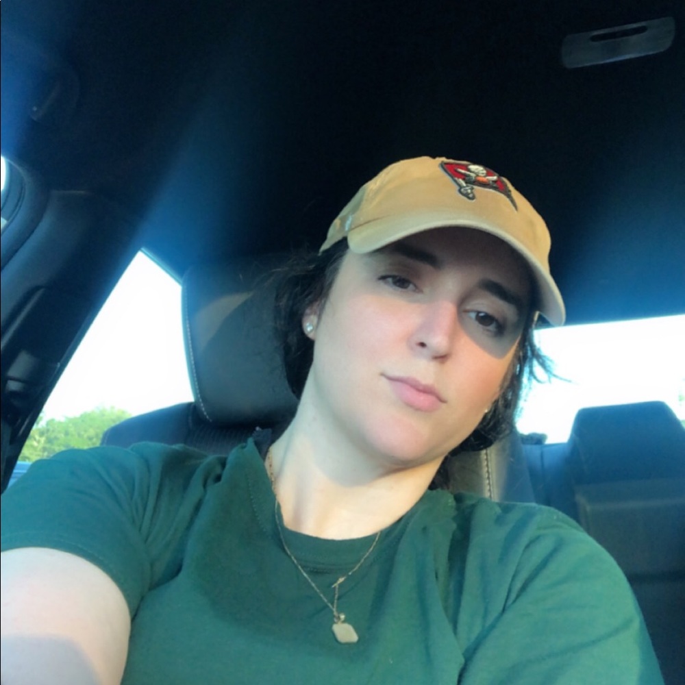 Meet your Posher, Cristina